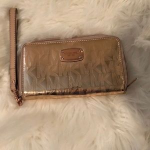 Michael Kors wristlet